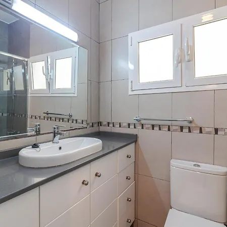 Apartment In Salinetas